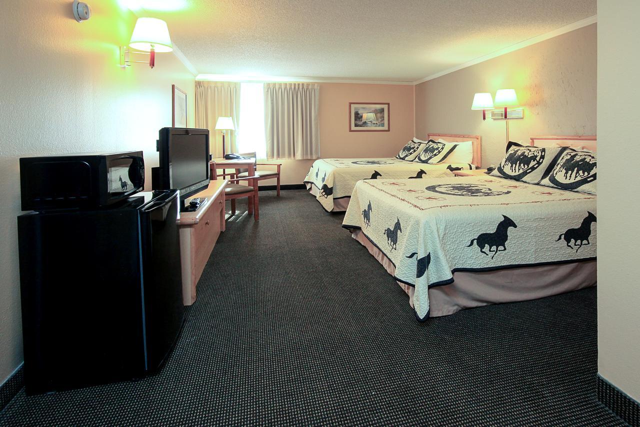 Yellowstone Pioneer Lodge Livingston Extérieur photo