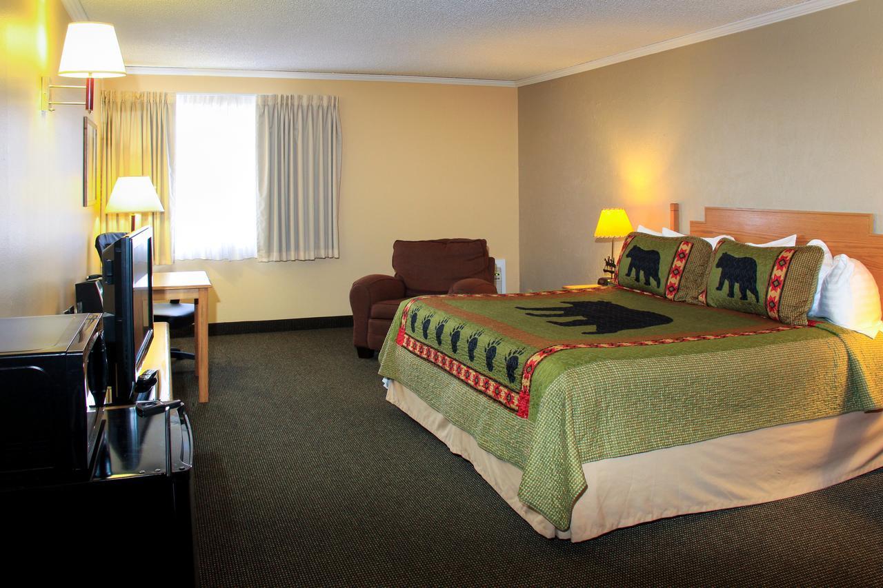 Yellowstone Pioneer Lodge Livingston Extérieur photo