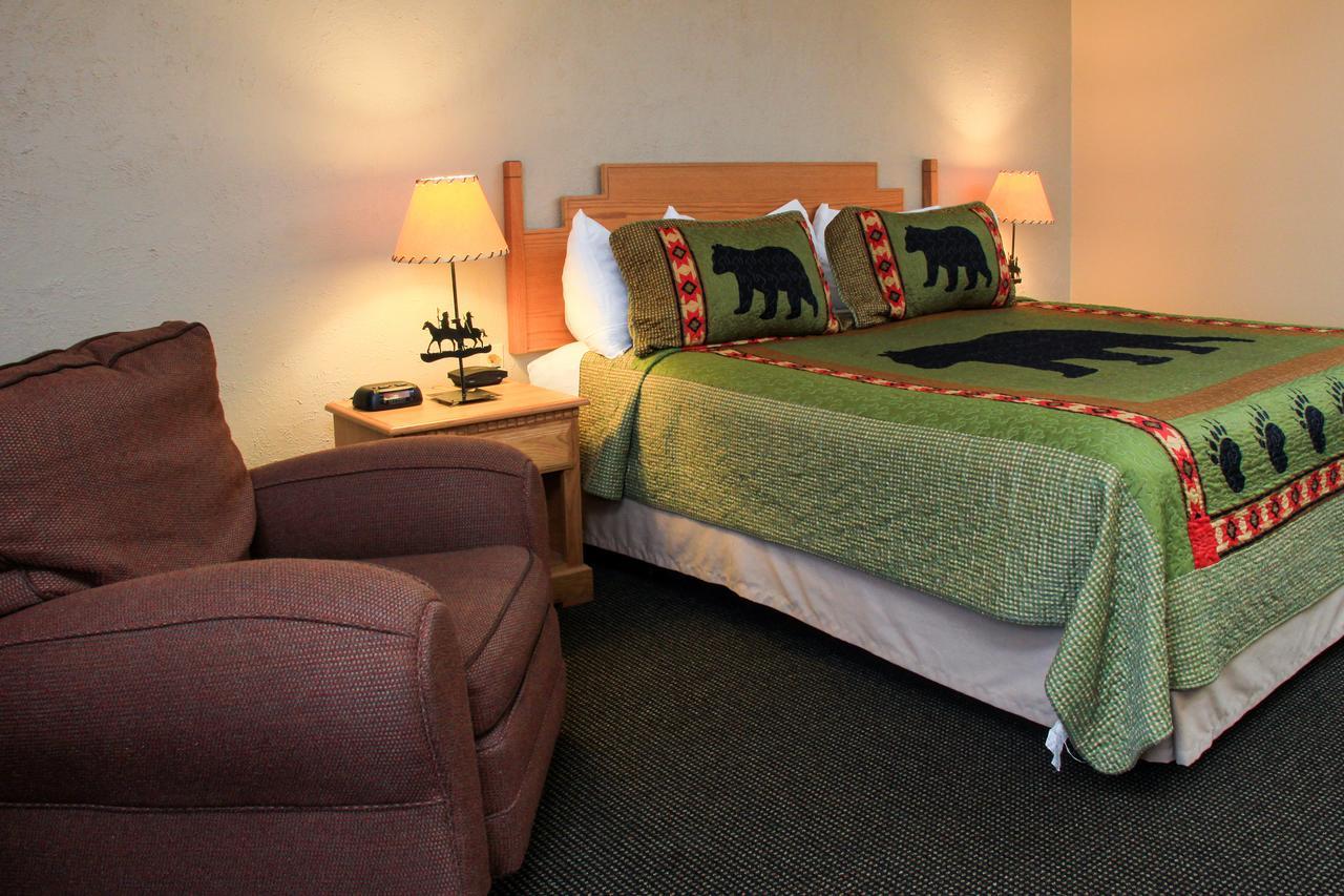 Yellowstone Pioneer Lodge Livingston Extérieur photo